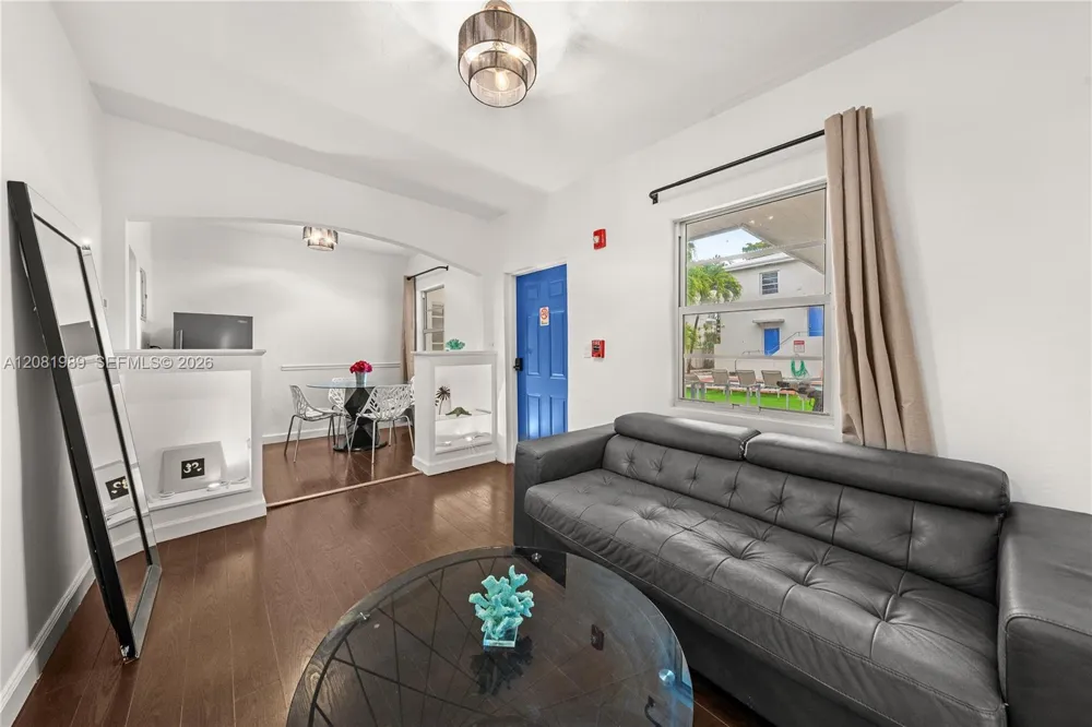 1032 Michigan Ave #D Miami Beach, FL 33139