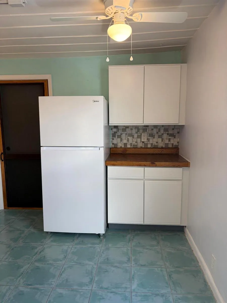 3578 OLD DIXIE Highway Delray Beach, FL 33483
