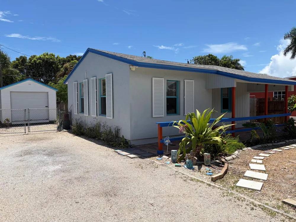 3578 OLD DIXIE Highway Delray Beach, FL 33483