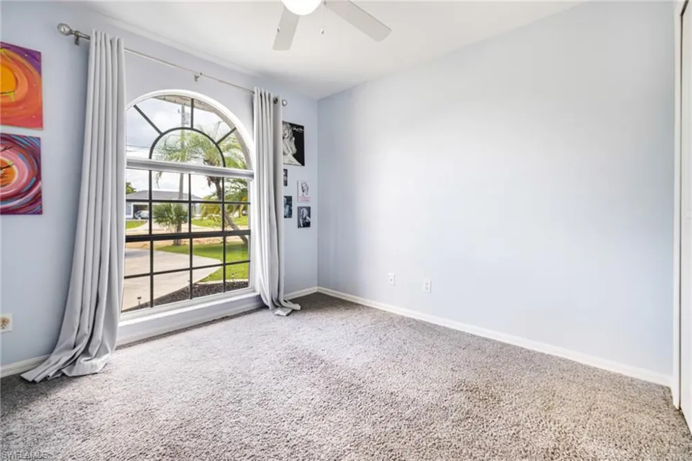 2203 NE 28th Street Cape Coral, FL 33909