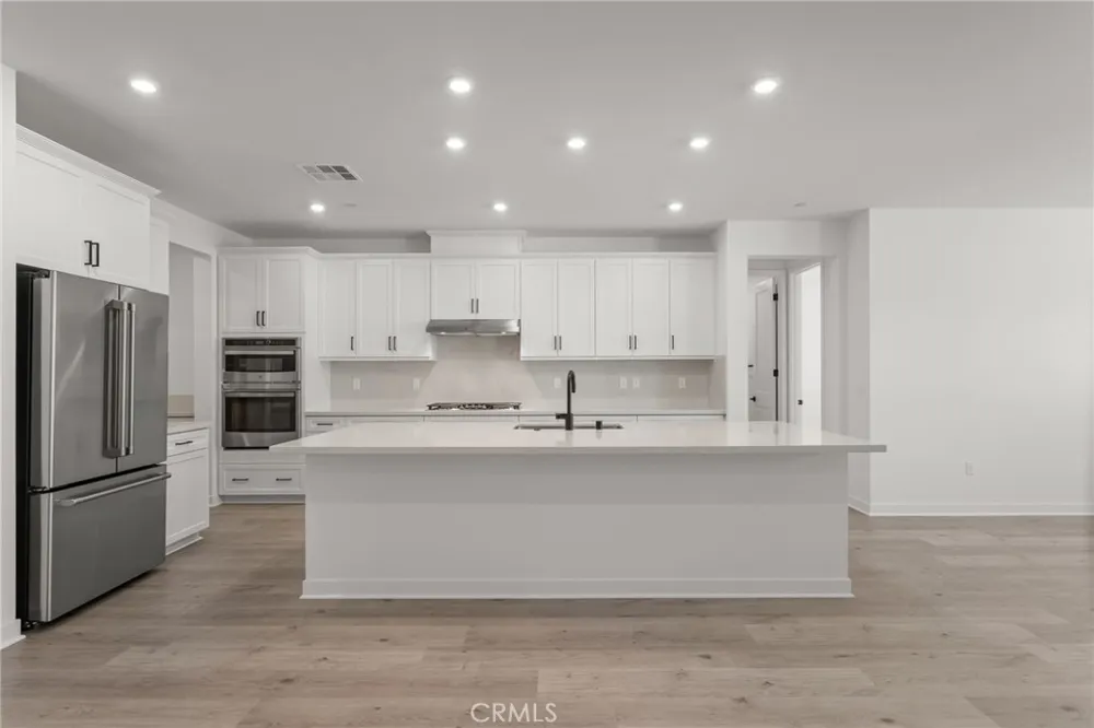 1381 Amanda Glen S Escondido, CA 92029
