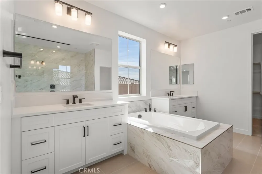 1381 Amanda Glen S Escondido, CA 92029