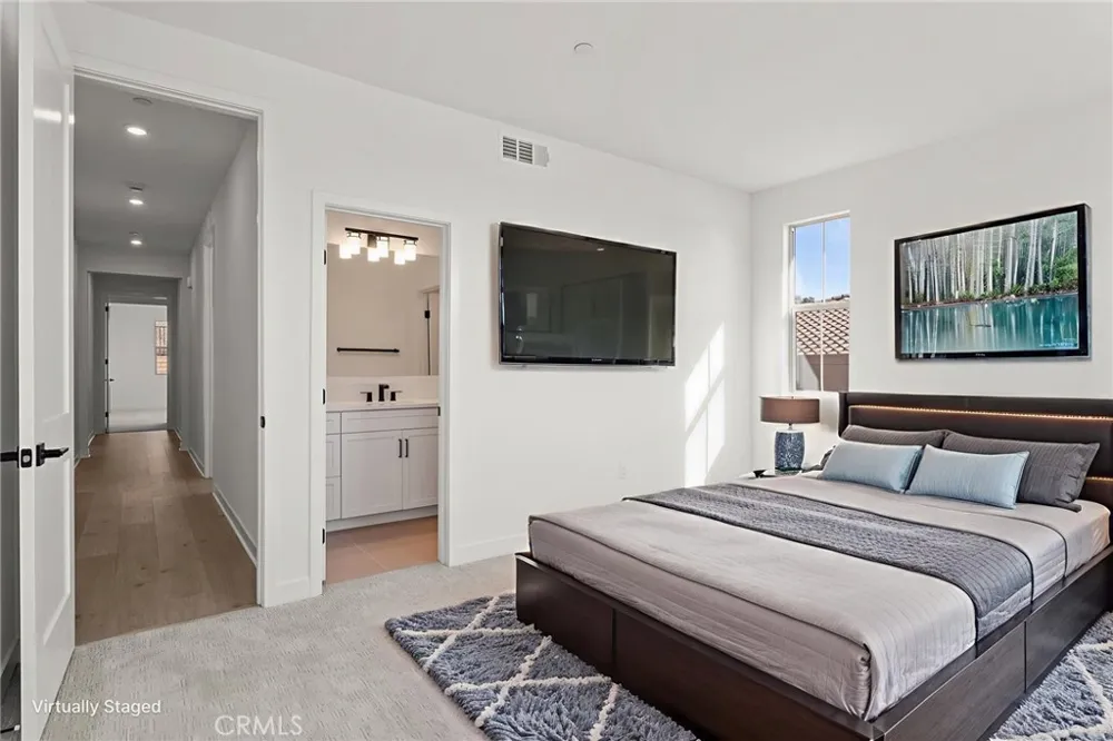 1381 Amanda Glen S Escondido, CA 92029