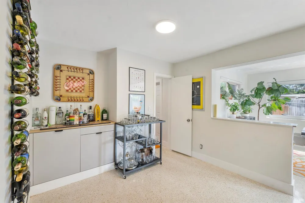 3557 LLOYD DRIVE Oakland Park, FL 33309