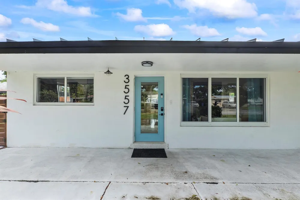 3557 LLOYD DRIVE Oakland Park, FL 33309