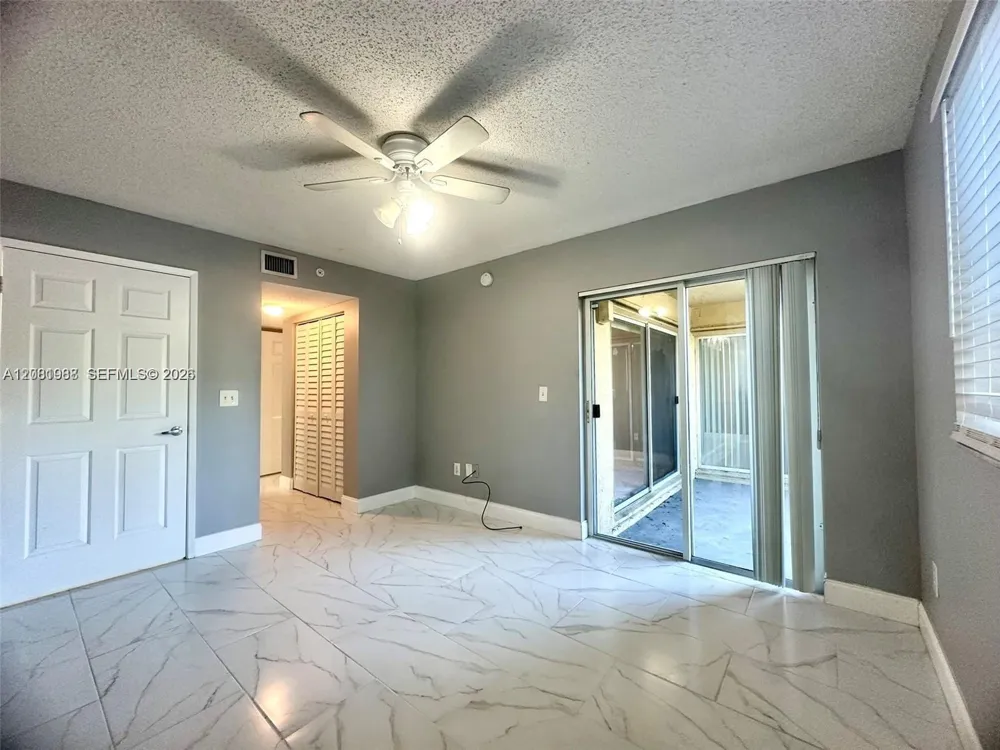 2620 S University Dr #105 Davie, FL 33328