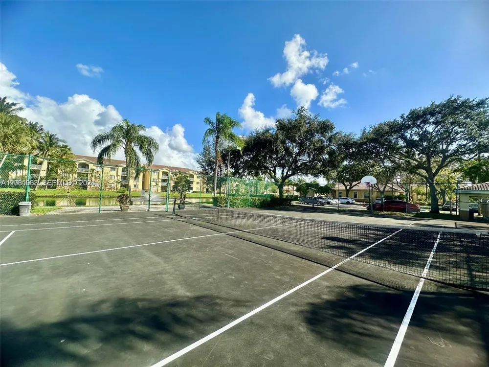 2620 S University Dr #105 Davie, FL 33328