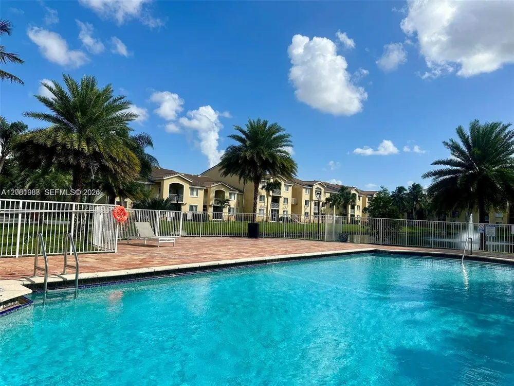 2620 S University Dr #105 Davie, FL 33328