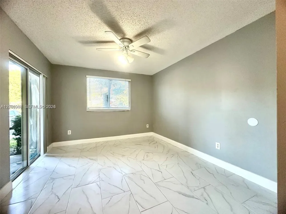 2620 S University Dr #105 Davie, FL 33328