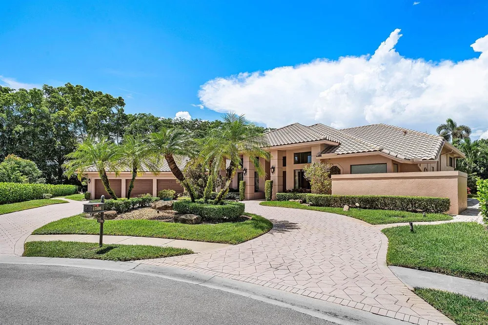 17595 Bocaire Place Boca Raton, FL 33487