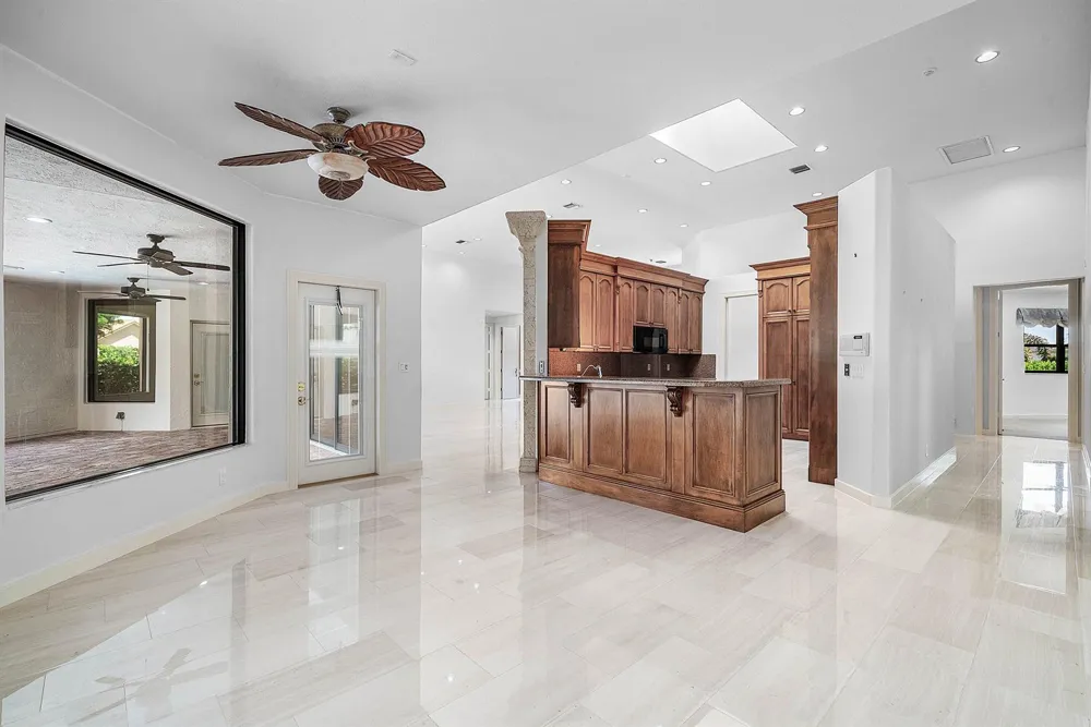 17595 Bocaire Place Boca Raton, FL 33487