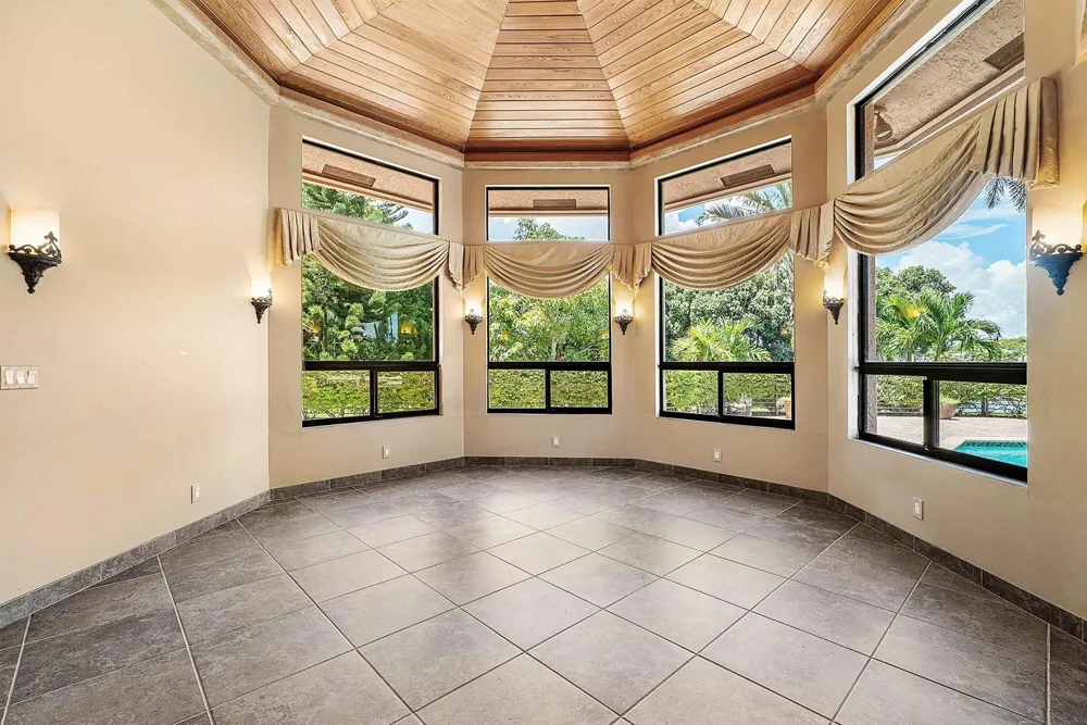 17595 Bocaire Place Boca Raton, FL 33487