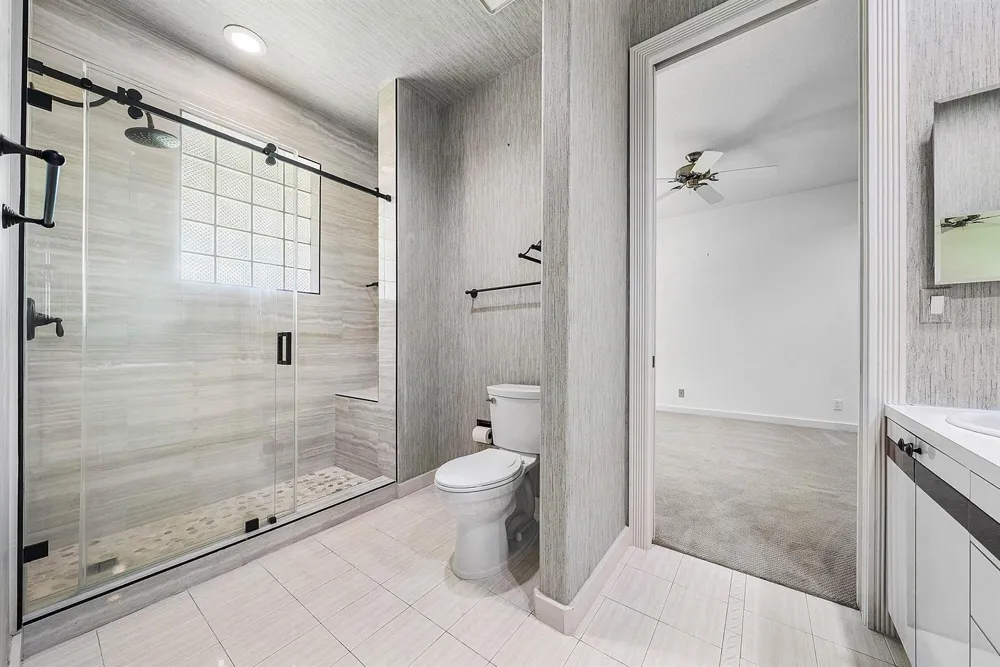 17595 Bocaire Place Boca Raton, FL 33487