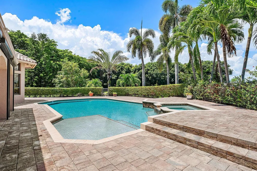 17595 Bocaire Place Boca Raton, FL 33487