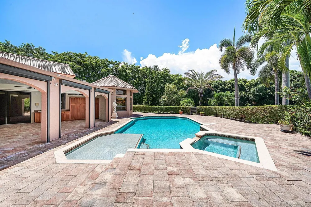 17595 Bocaire Place Boca Raton, FL 33487