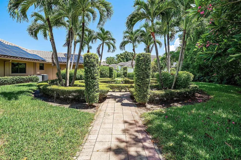 17595 Bocaire Place Boca Raton, FL 33487