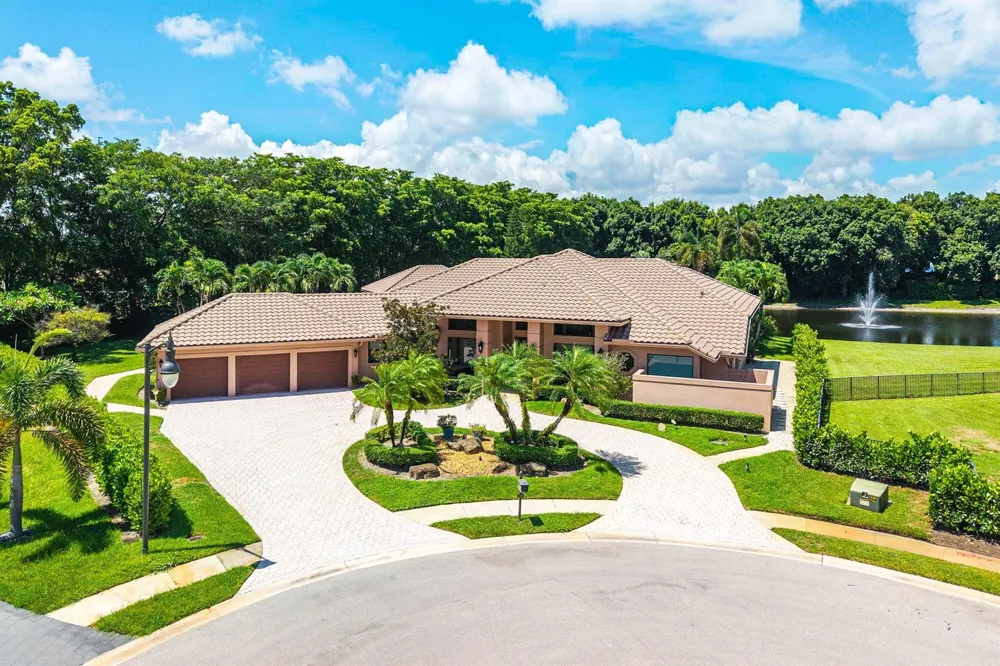 17595 Bocaire Place Boca Raton, FL 33487