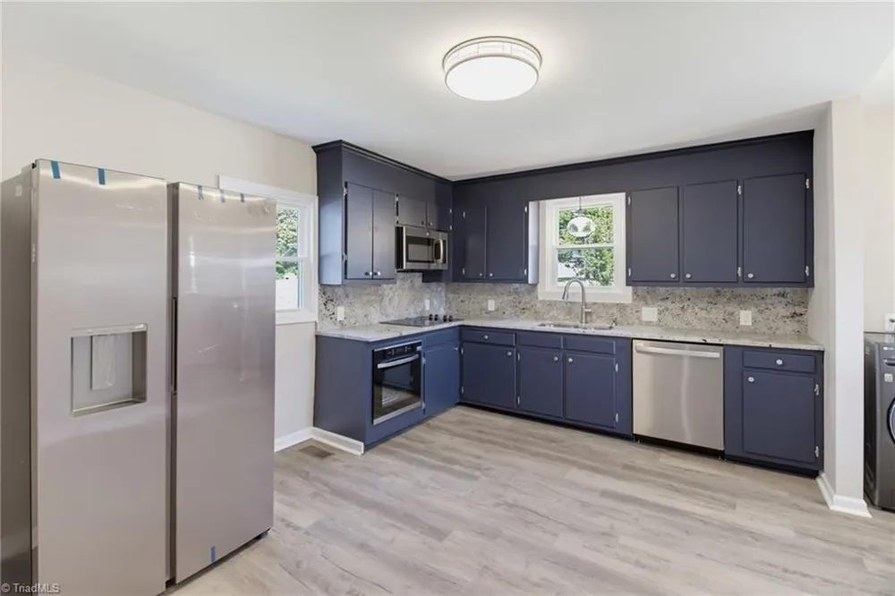 1702 Walford Street Lexington, NC 27292