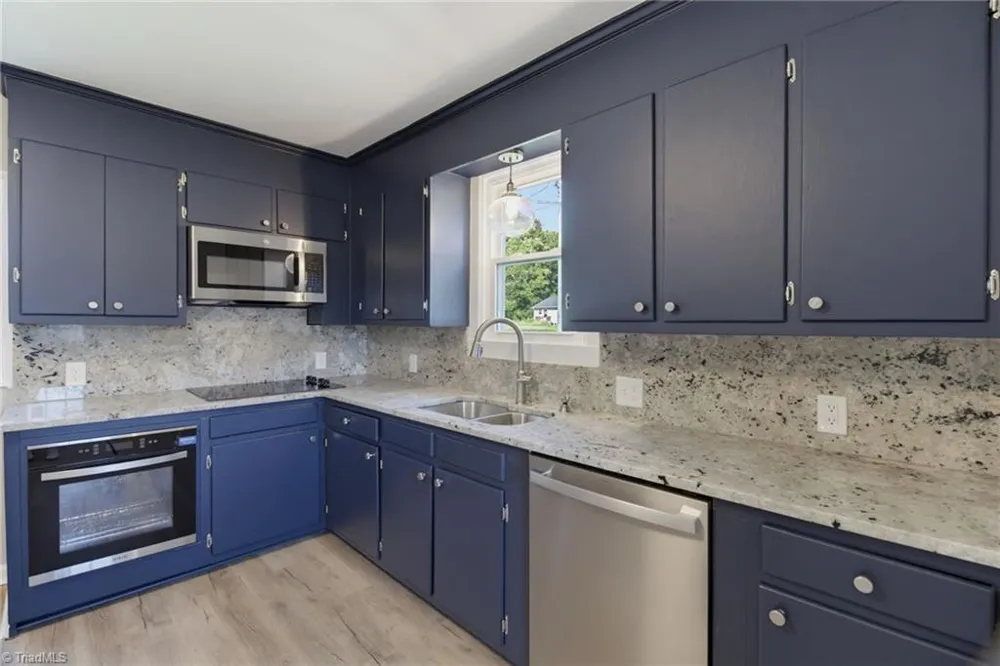 1702 Walford Street Lexington, NC 27292