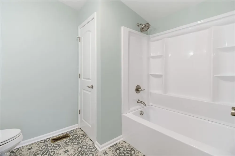 1702 Walford Street Lexington, NC 27292