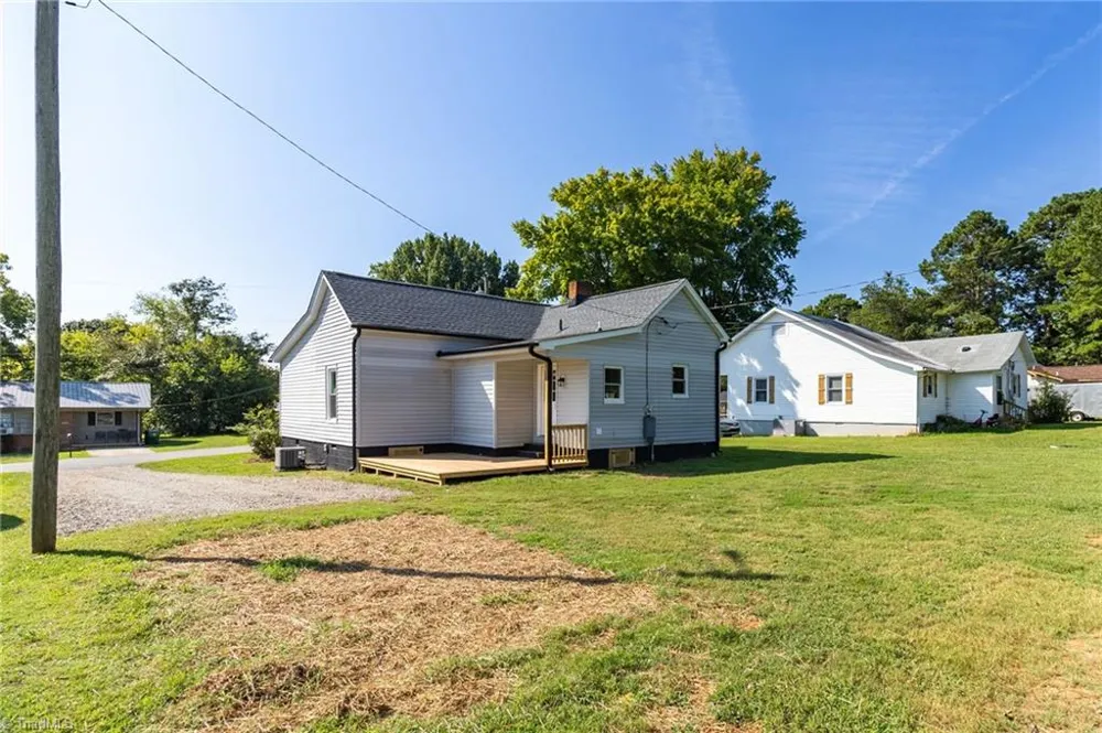 1702 Walford Street Lexington, NC 27292