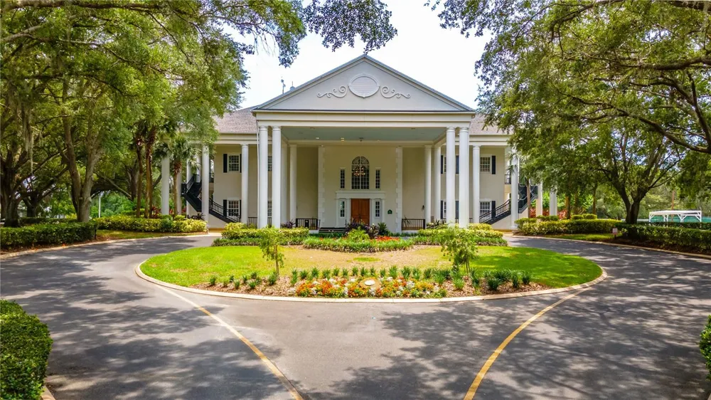 3741 WOODLEAF COURT Leesburg, FL 34748