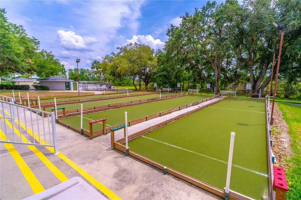 3741 WOODLEAF COURT Leesburg, FL 34748