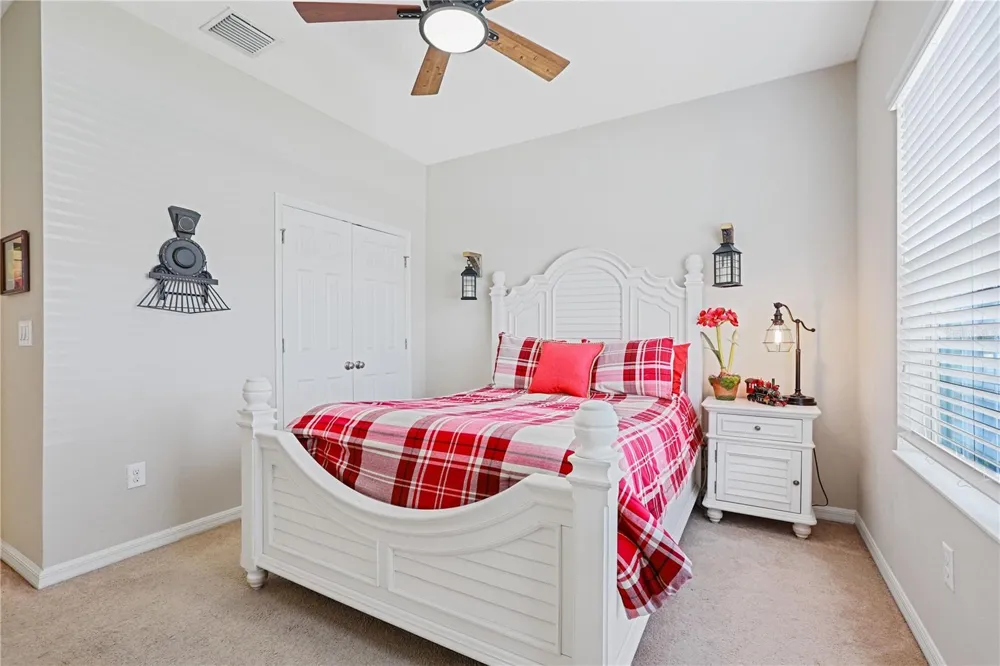17527 BRIGHT WHEAT DRIVE Lithia, FL 33547