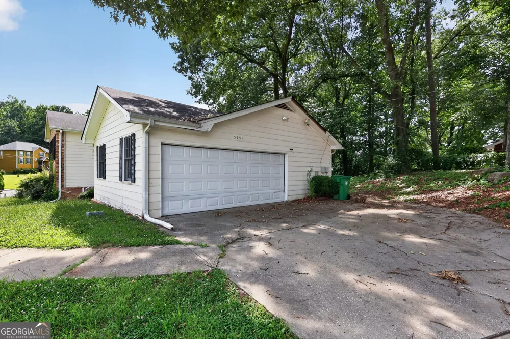 5151 Tara Creek DR Ellenwood, GA 30294