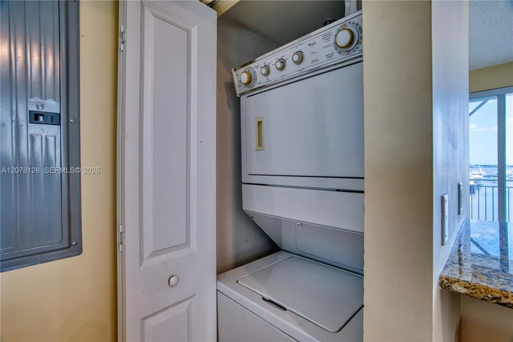 815 NW Flagler Ave #305 Stuart, FL 34994