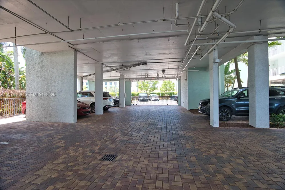 815 NW Flagler Ave #305 Stuart, FL 34994