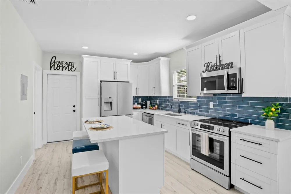 2603 W SAINT CONRAD STREET Tampa, FL 33607