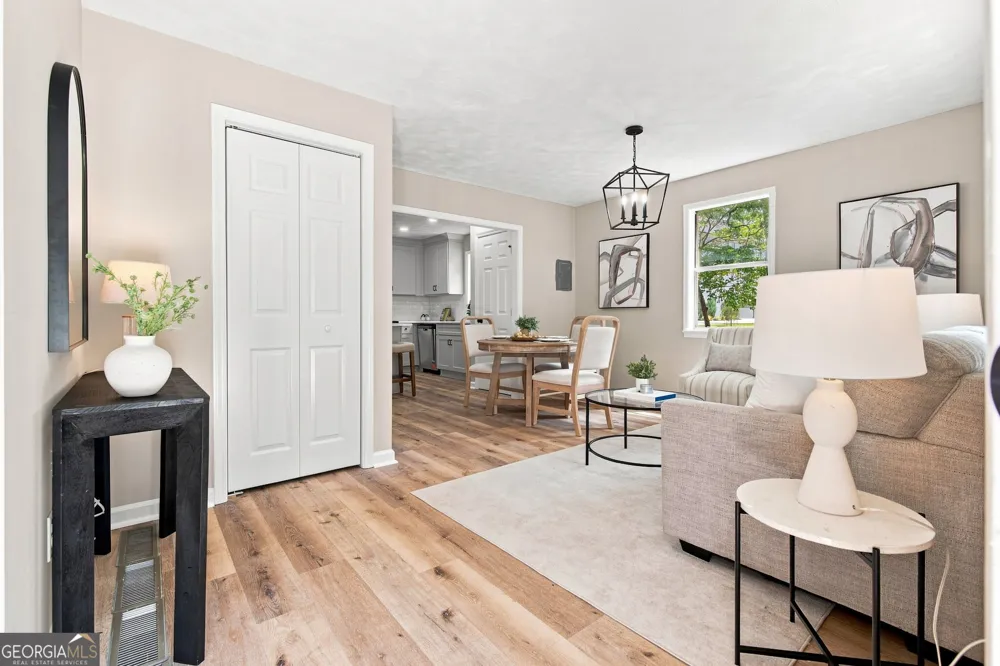 1869 Spring AVE NW Atlanta, GA 30318