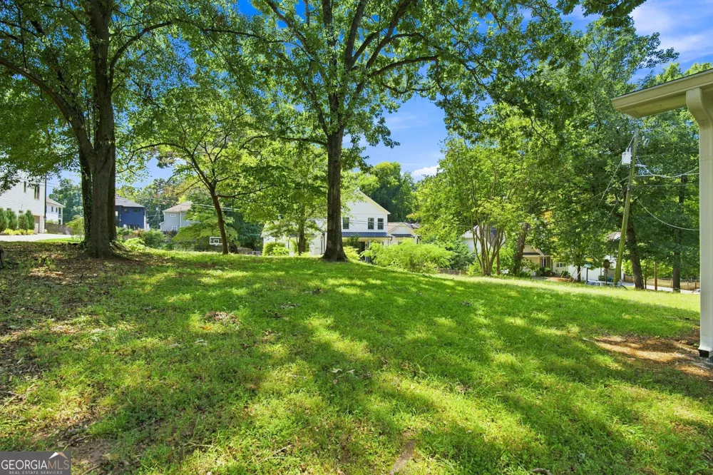 1869 Spring AVE NW Atlanta, GA 30318