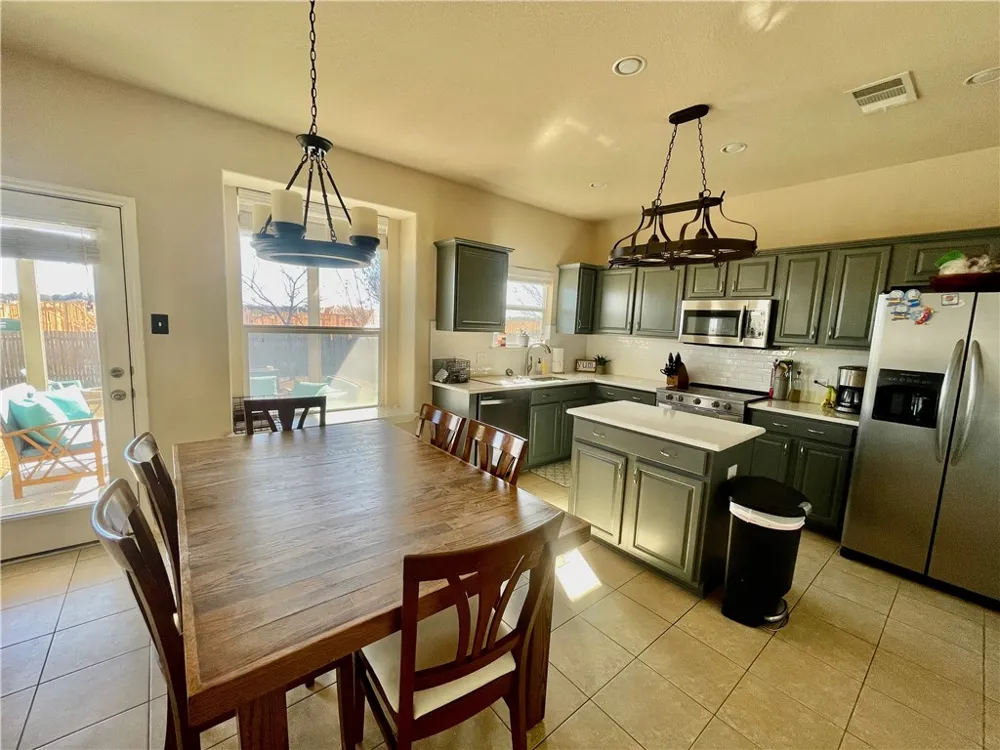 1010 Aiken Drive Leander, TX 78641
