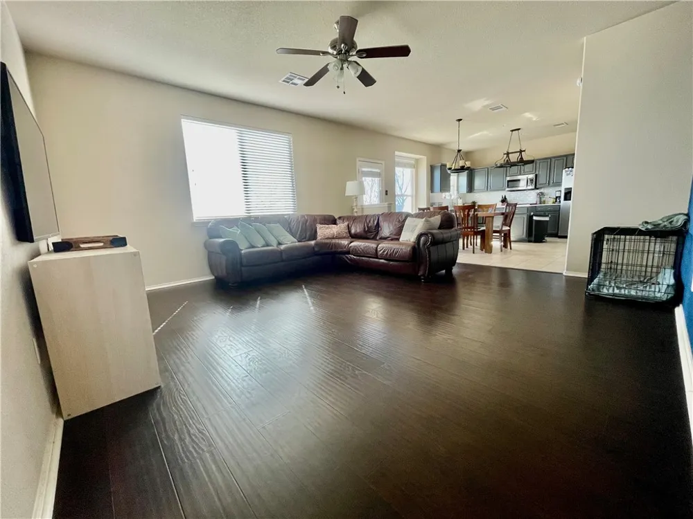 1010 Aiken Drive Leander, TX 78641