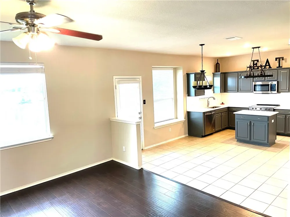 1010 Aiken Drive Leander, TX 78641