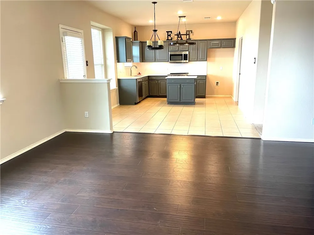 1010 Aiken Drive Leander, TX 78641