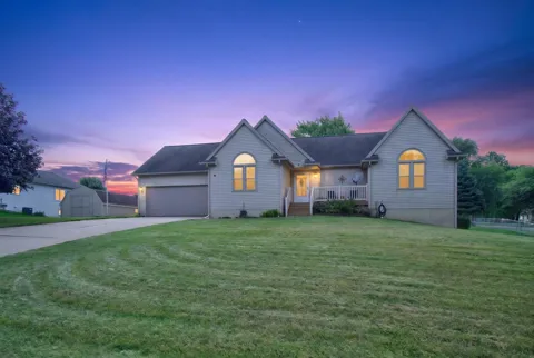 2101 Appleway Drive