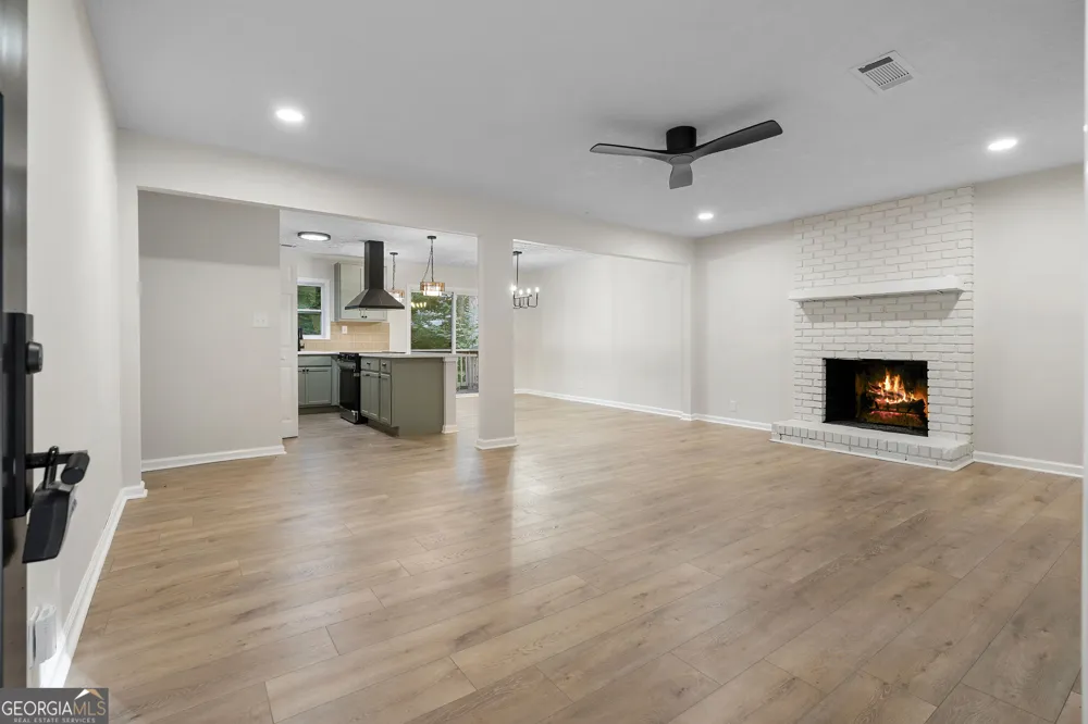 63 Moss RD Dawsonville, GA 30534