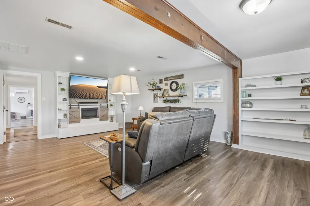 11951 Millgrove Road Quincy, IN 47456