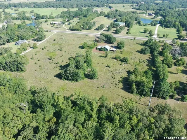 14634 STATE HIGHWAY 7 E Centerville, TX 75833