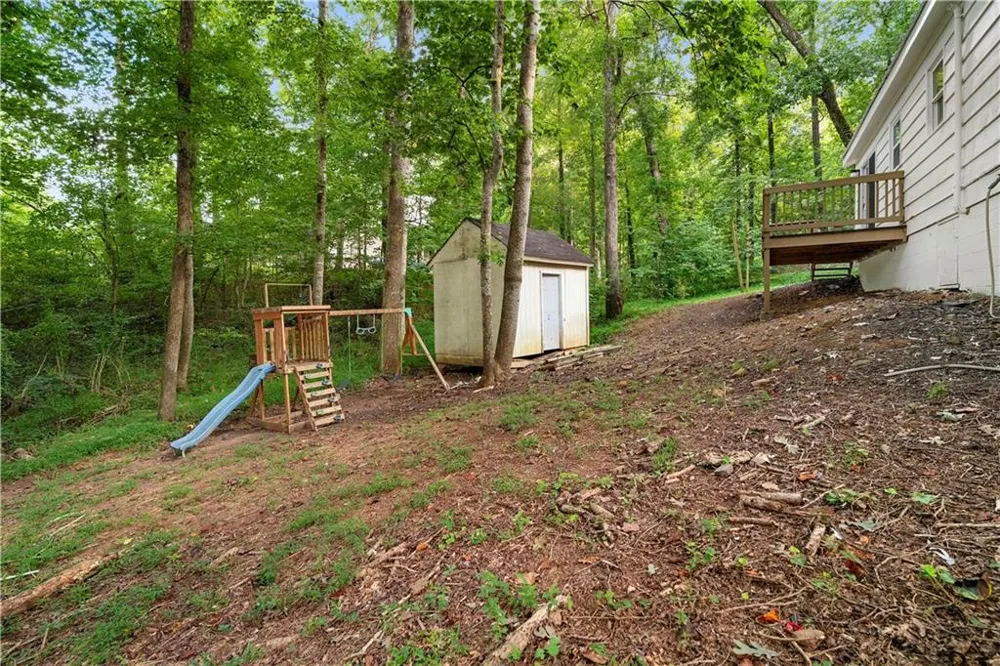 63 Moss Road Dawsonville, GA 30534