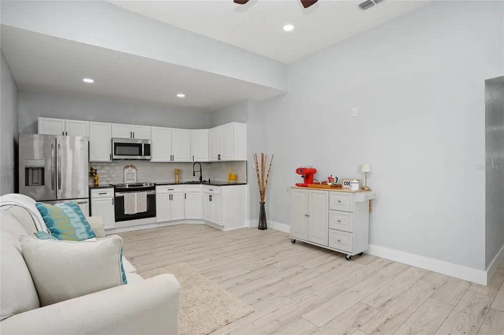 2601 W SAINT CONRAD STREET Tampa, FL 33607