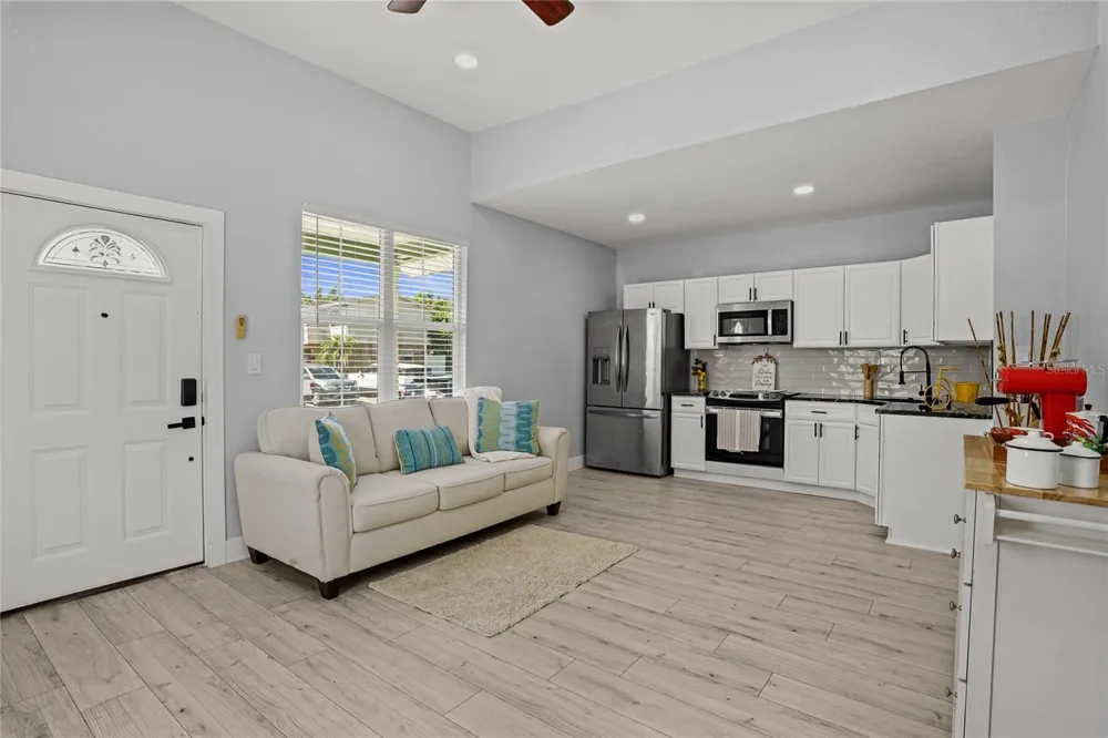 2601 W SAINT CONRAD STREET Tampa, FL 33607