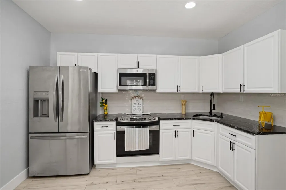 2601 W SAINT CONRAD STREET Tampa, FL 33607