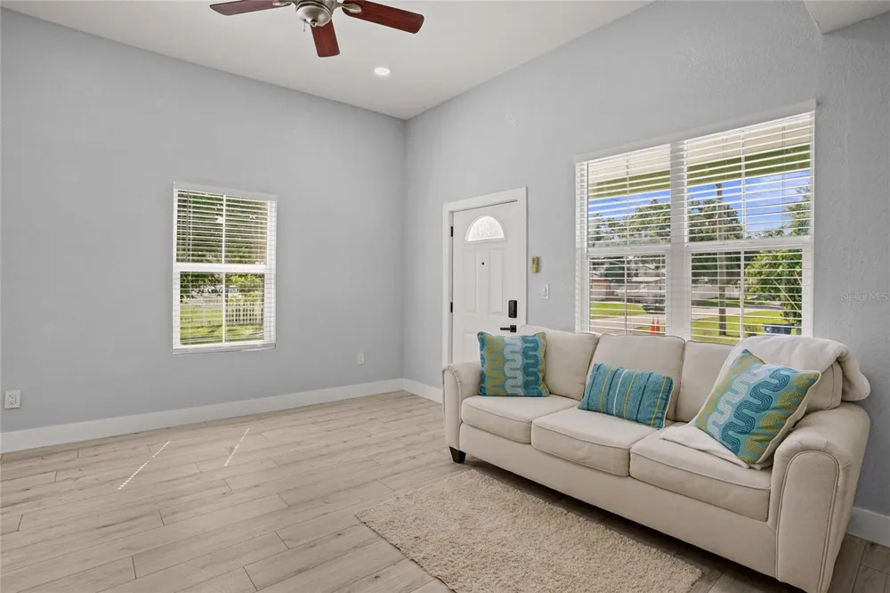 2601 W SAINT CONRAD STREET Tampa, FL 33607