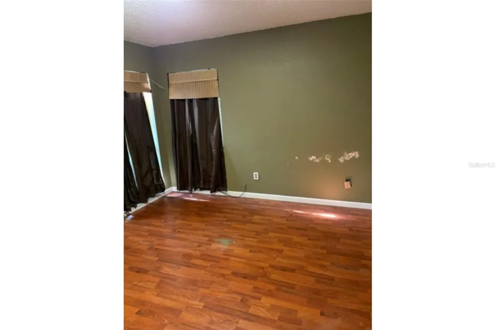 5216 LANDSMAN AVENUE Tampa, FL 33625