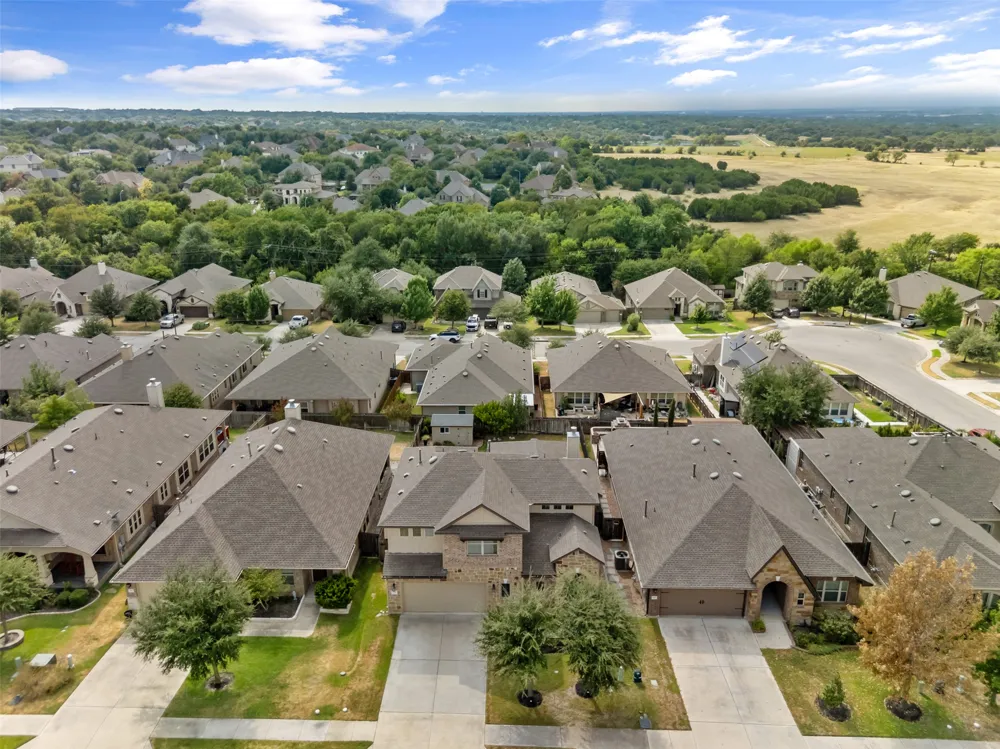 175 Mount Ellen Street Hutto, TX 78634
