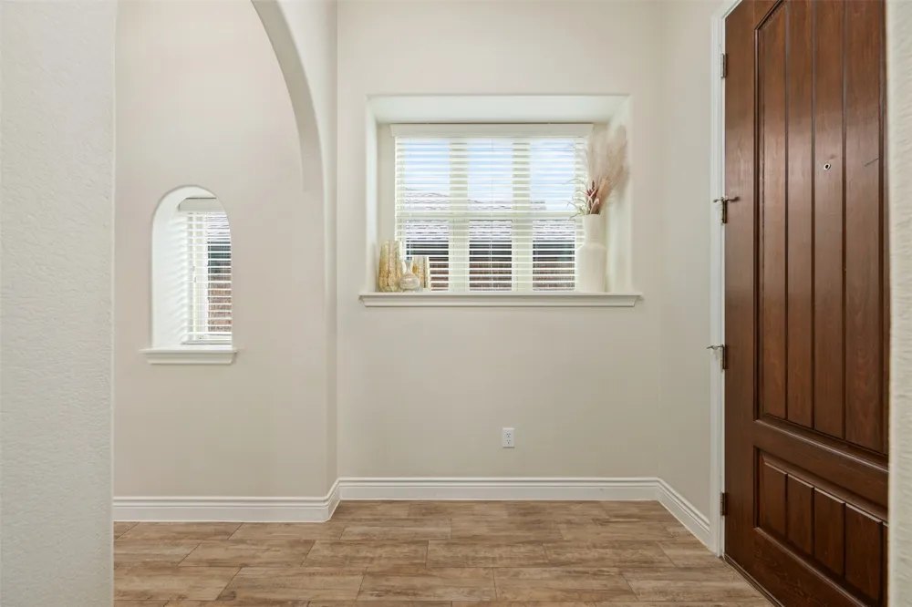 175 Mount Ellen Street Hutto, TX 78634